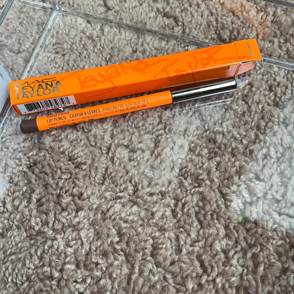 MAC Teyana Taylor Hodgepodge liner